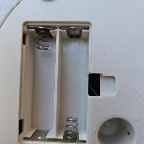 Thomas Kinkade Everett's Cottage house 1998 lighted teleflora collectible batter - Picture 14 of 14